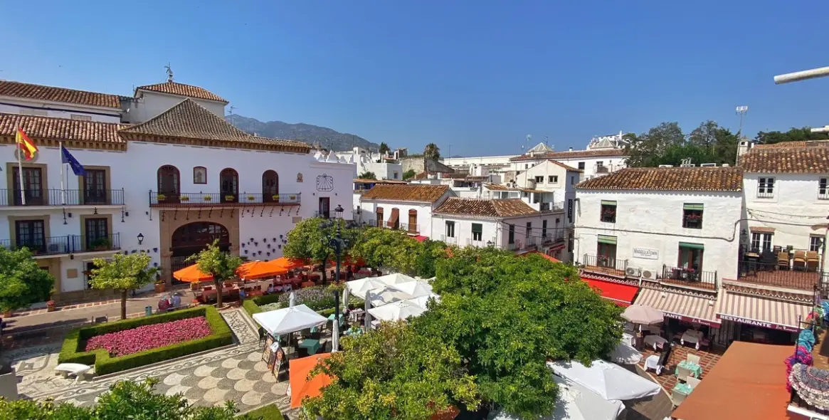 Sale of apartment complex in Marbella 6