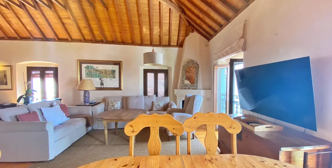 Sale of apartment complex in Marbella 9