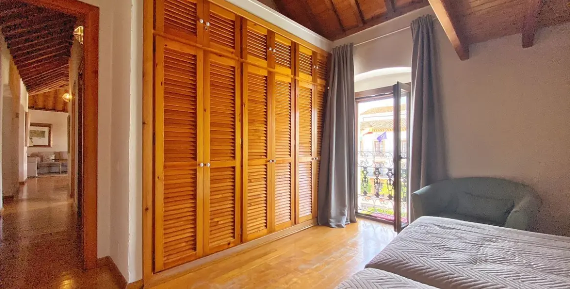 Sale of apartment complex in Marbella 15