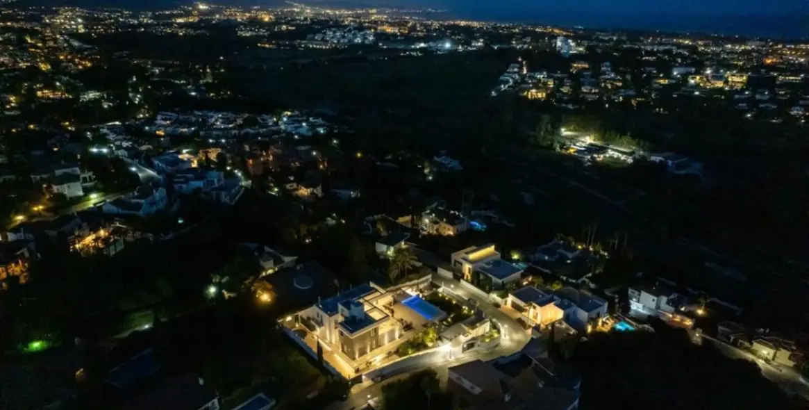 Sale of detached villa in Benahavís 25