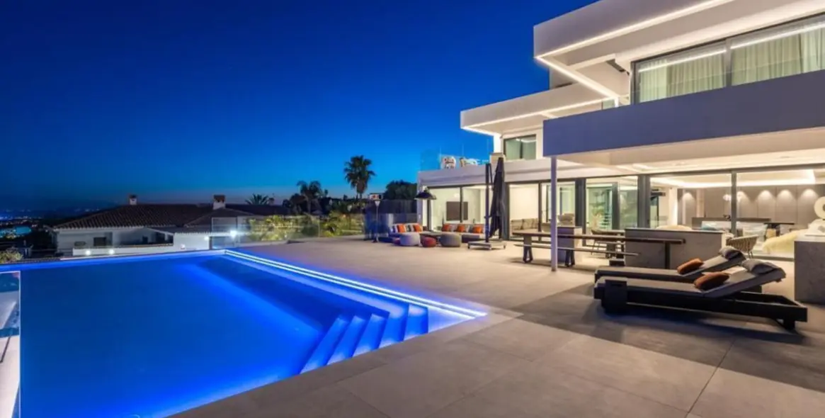 Sale of detached villa in Benahavís 58