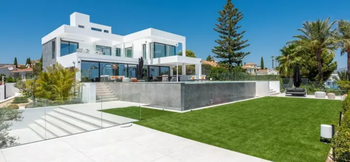 Venta de villa independiente en Benahavís 1