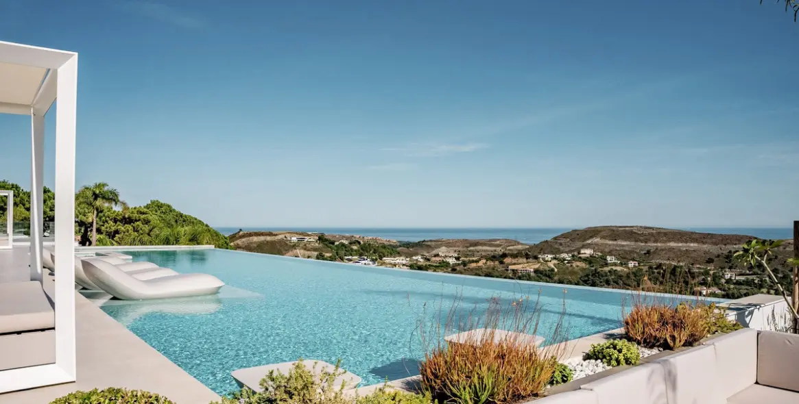 Продажа  отдельно стоящей виллы в Benahavís 10