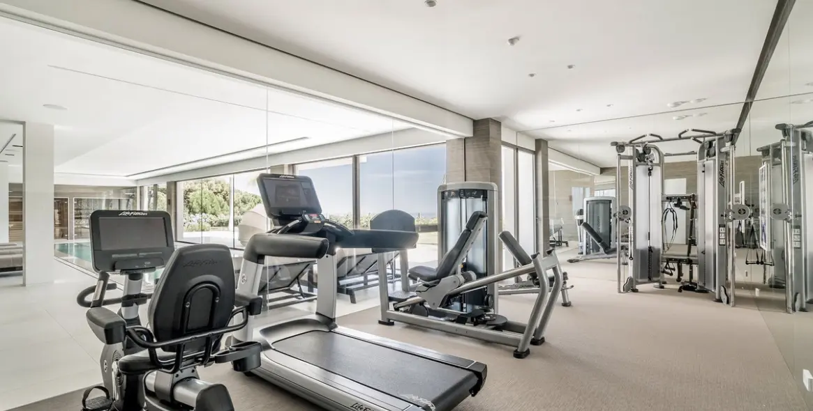 Продажа  отдельно стоящей виллы в Benahavís 19