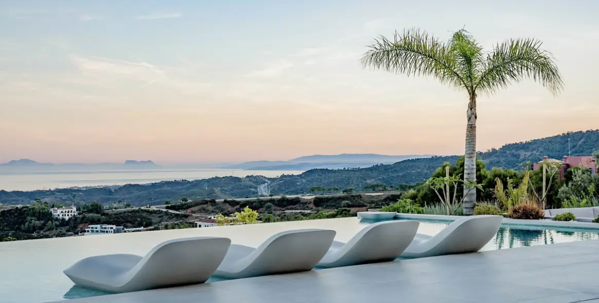 Продажа  отдельно стоящей виллы в Benahavís 31