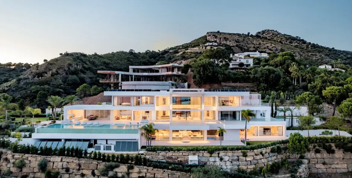 Продажа  отдельно стоящей виллы в Benahavís 33