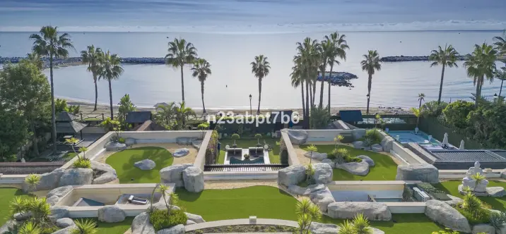 Venta de villa independiente en Puerto Banús 0