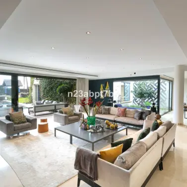 Venta de villa independiente en Puerto Banús