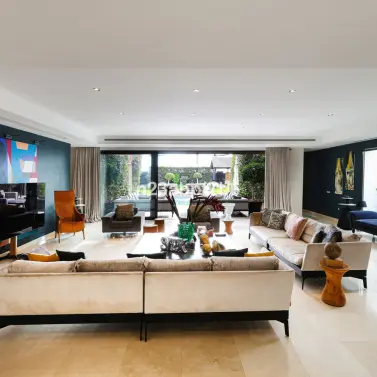 Venta de villa independiente en Puerto Banús
