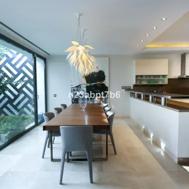 Venta de villa independiente en Puerto Banús