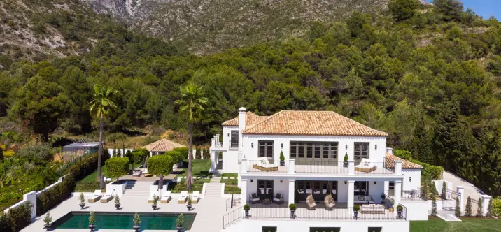Venta de villa independiente en Sierra Blanca 1