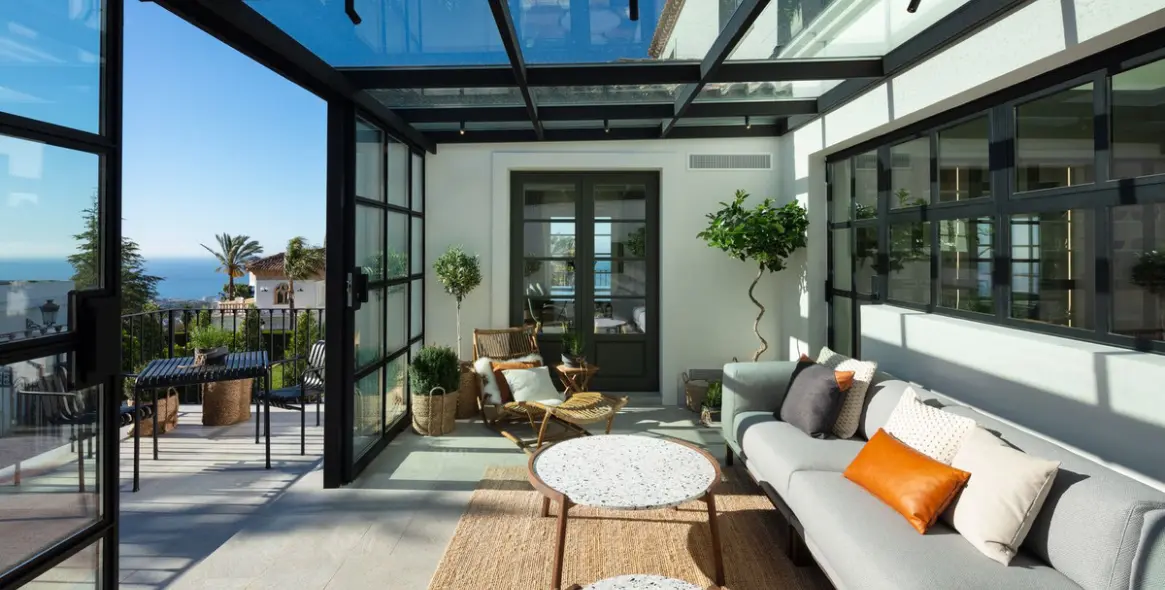 Sale of detached villa in Sierra Blanca 4