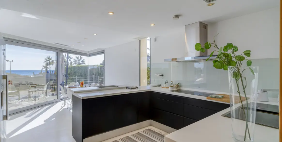 Sale of detached villa in Marbella (district Marbella) 7