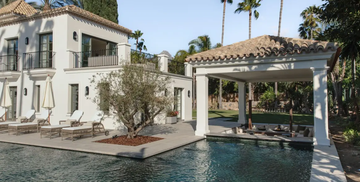 Sale of detached villa in Nueva Andalucía (district Nueva Andalucía) 3