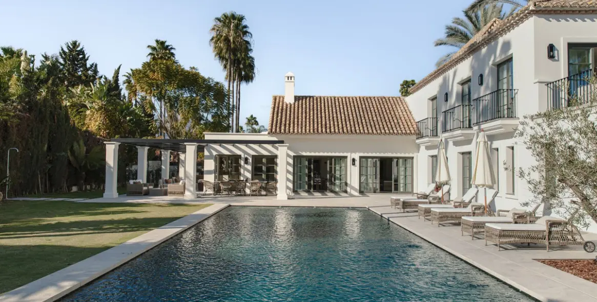 Sale of detached villa in Nueva Andalucía 4