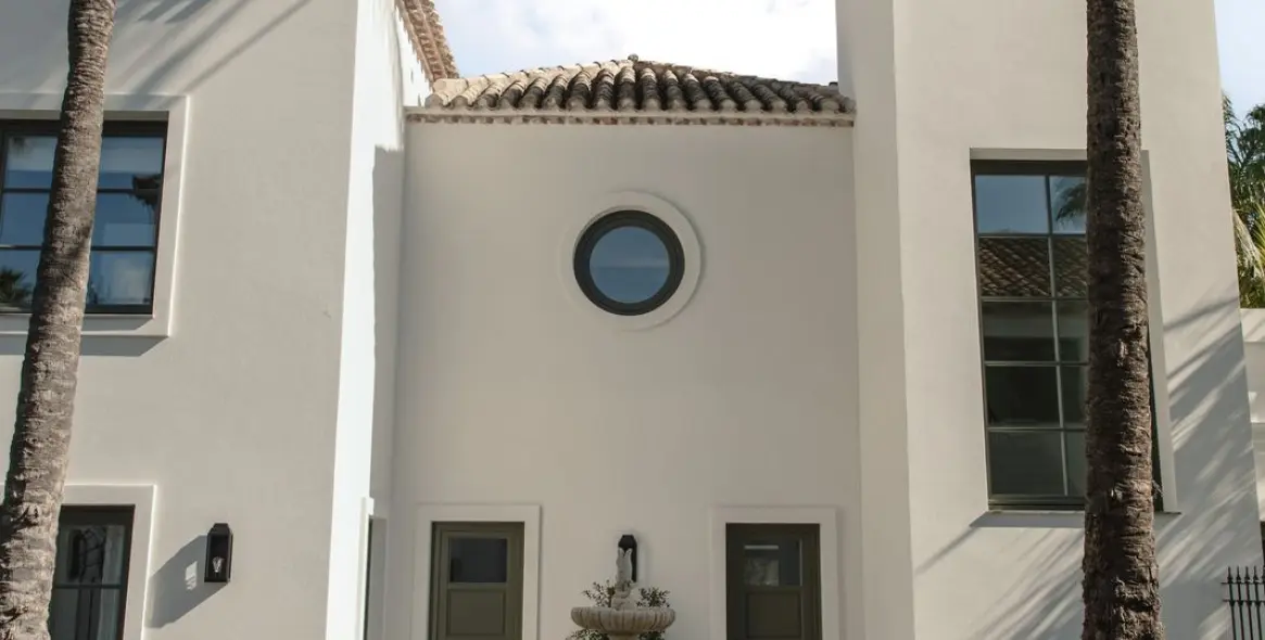 Sale of detached villa in Nueva Andalucía 11