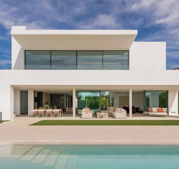 Detached villa R4306723