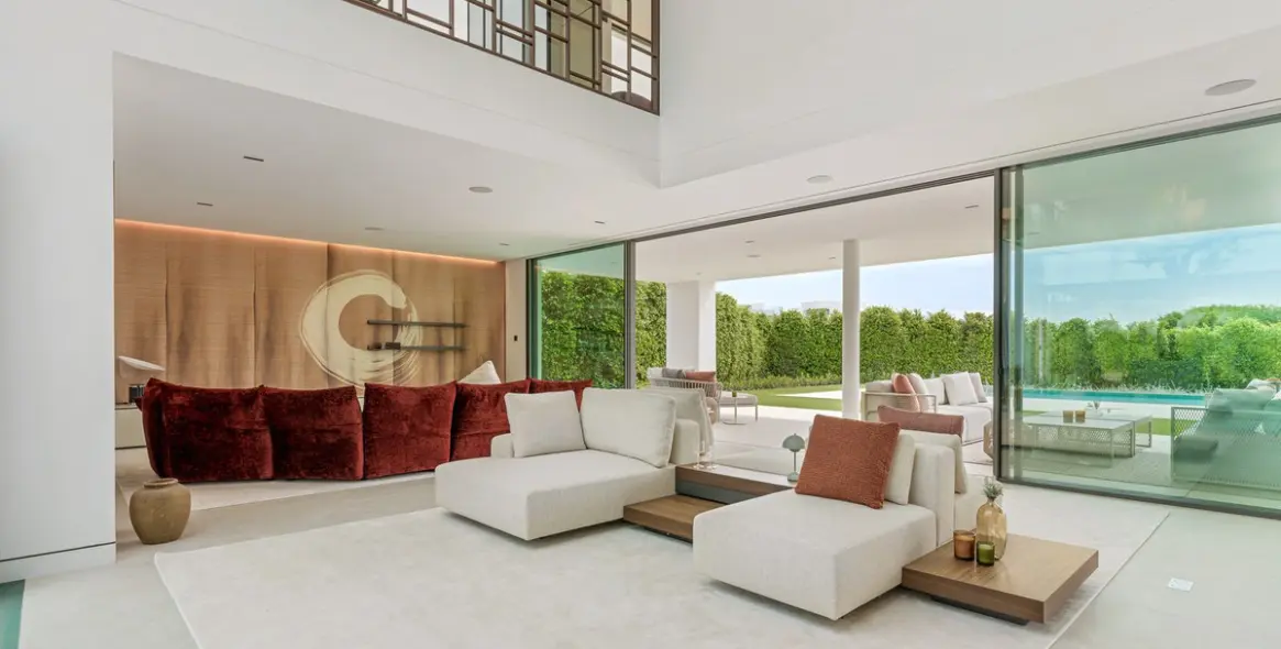 Sale of detached villa in Marbella (district The Golden Mile) 4