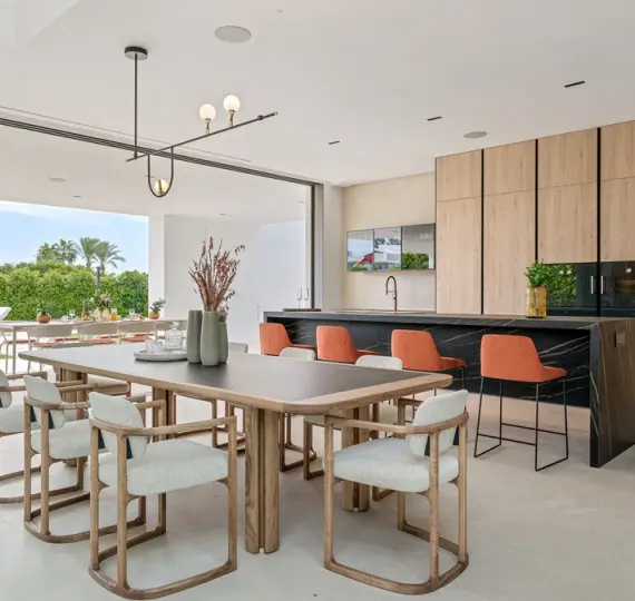 Detached villa R4306723