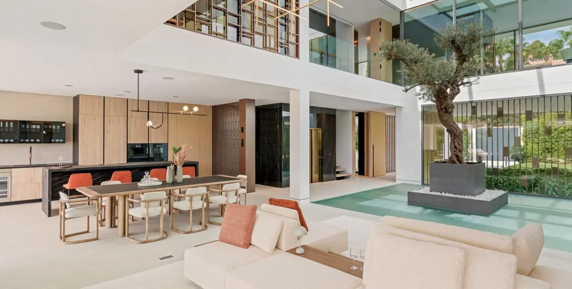 Sale of detached villa in Marbella (district The Golden Mile) 6