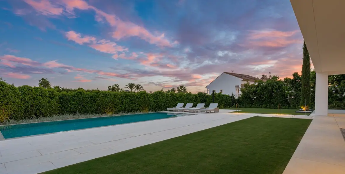 Долгосрочная аренда  отдельно стоящей виллы в The Golden Mile 13