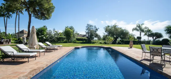 Detached villa R5144248 2