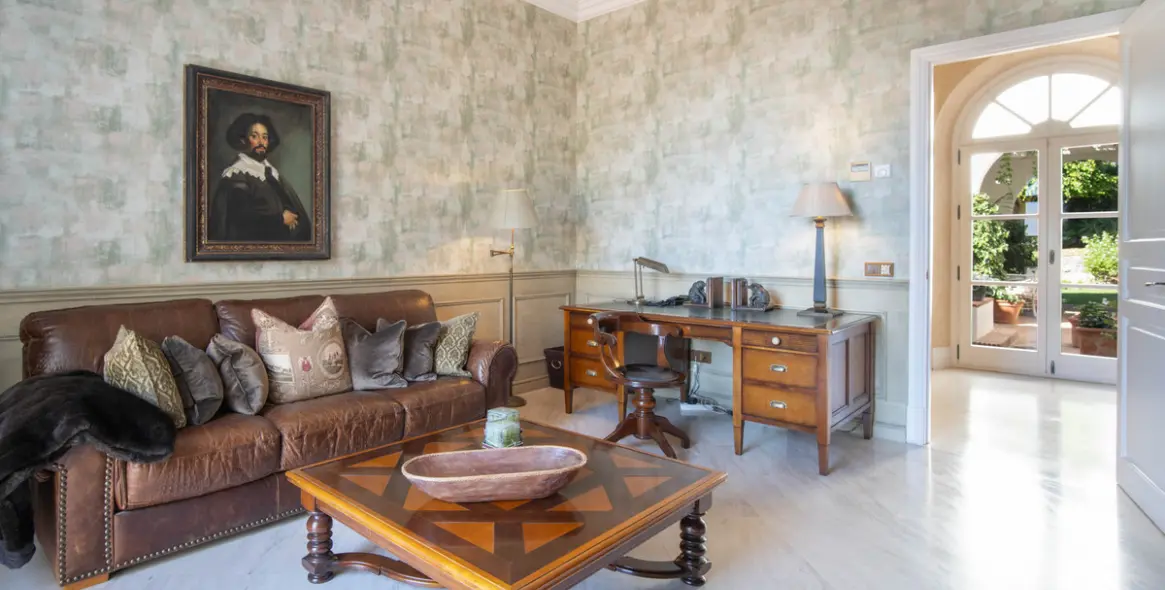 Venta de villa independiente en The Golden Mile 16