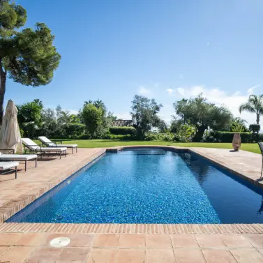 Продажа  отдельно стоящей виллы в The Golden Mile