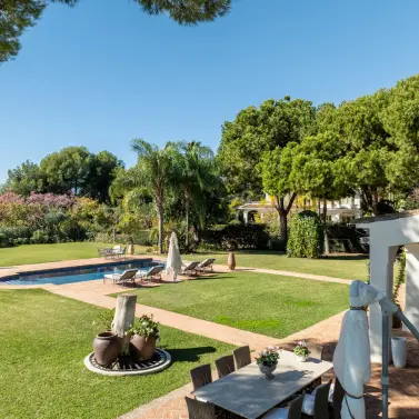 Продажа  отдельно стоящей виллы в The Golden Mile