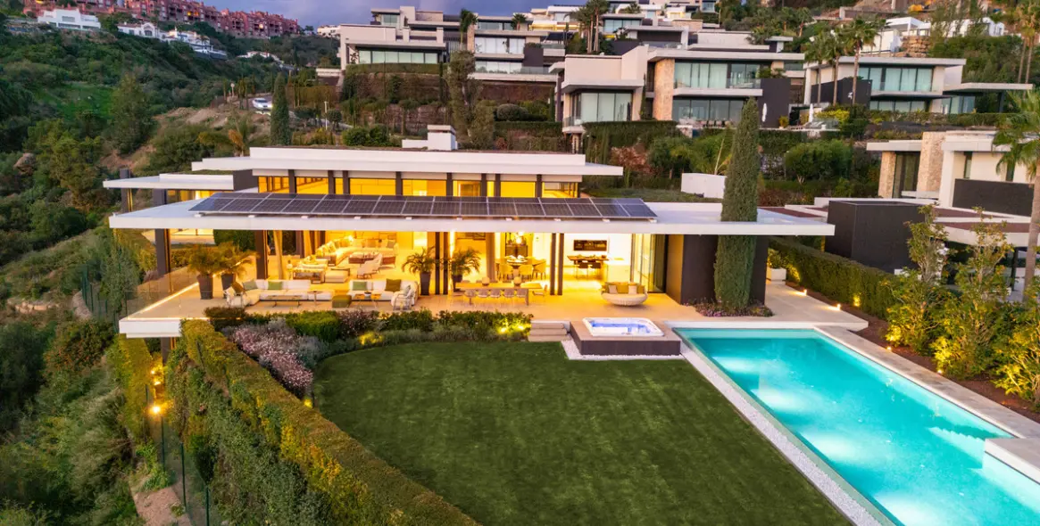 Venta de villa independiente en Benahavís (distrito La Quinta) 1