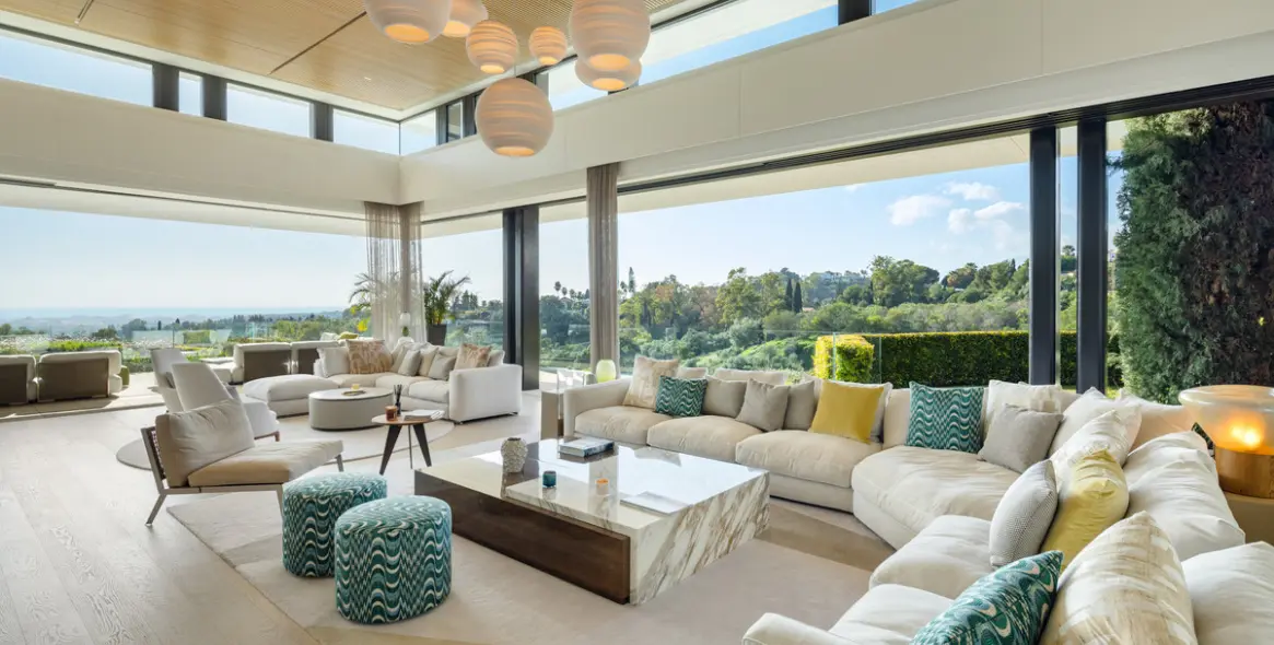 Sale of detached villa in La Quinta 3