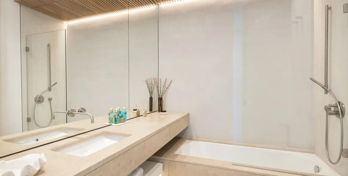 Sale of detached villa in La Quinta 16