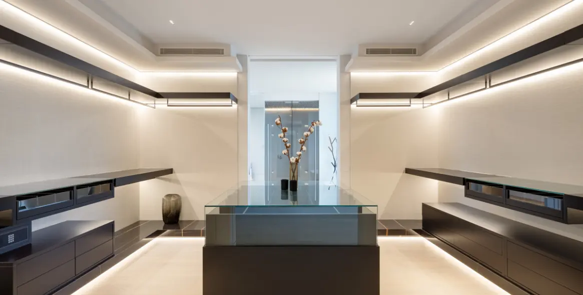 Sale of detached villa in La Quinta 18