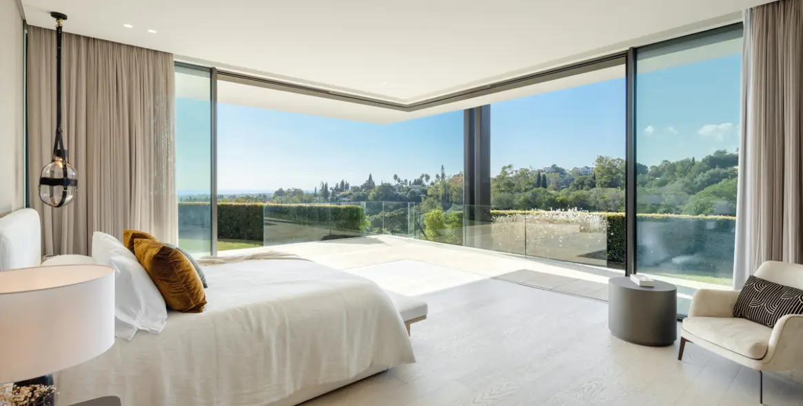 Sale of detached villa in La Quinta 20