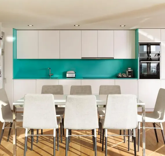 Detached villa R5065969