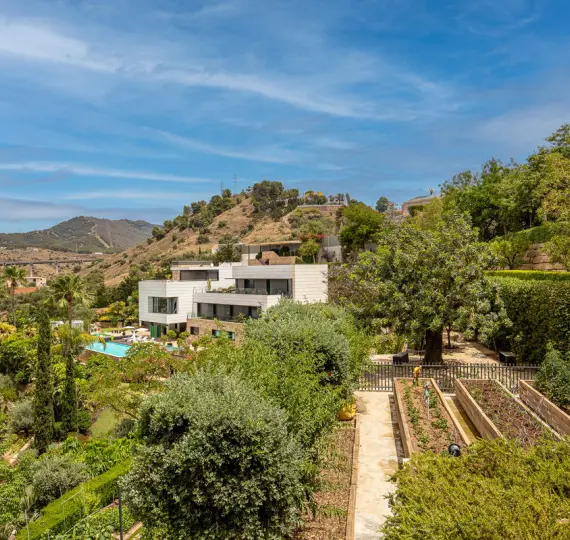 Oтдельно стоящая вилла R5111920