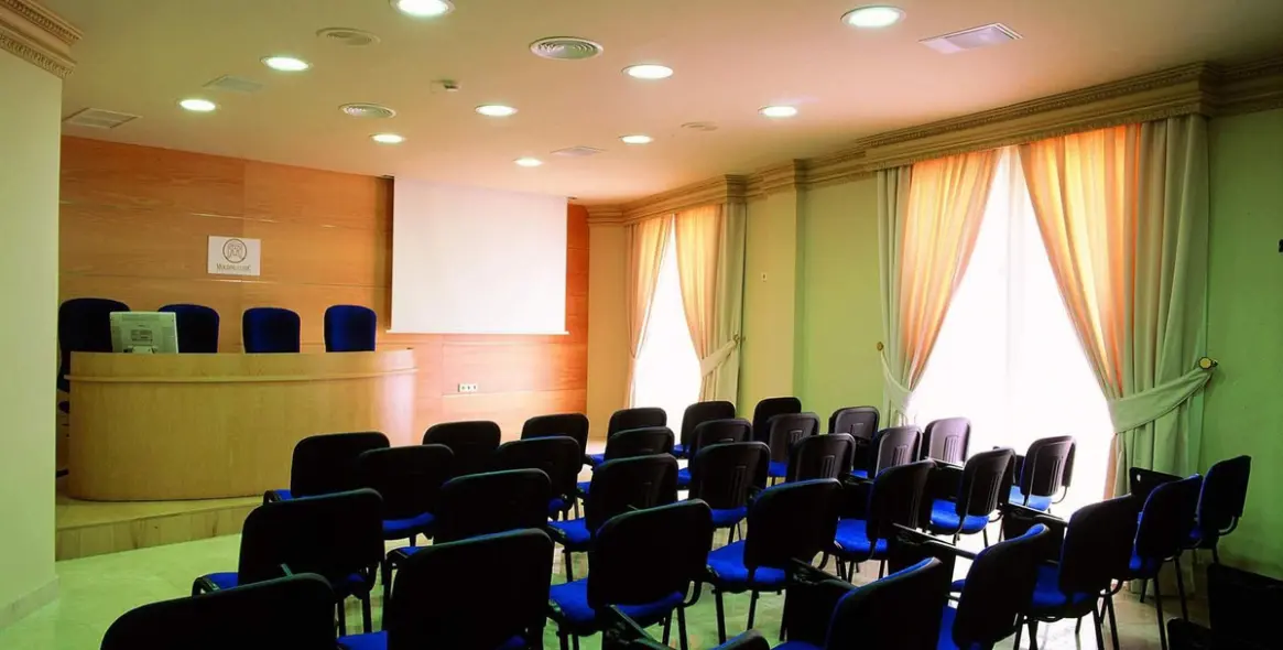 Sale of commercial premises in Marbella 1