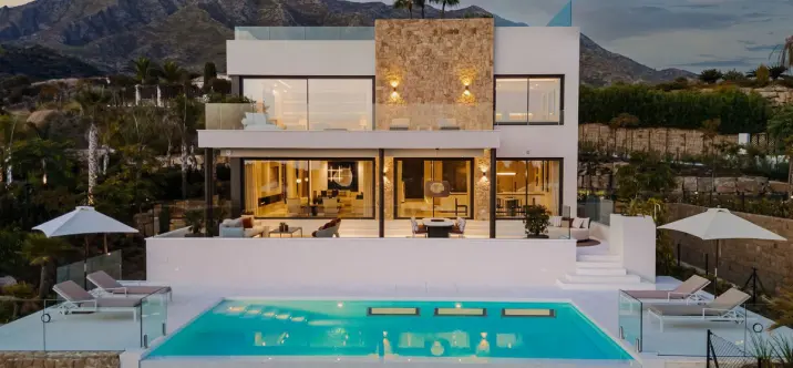 Detached villa R5210308 0