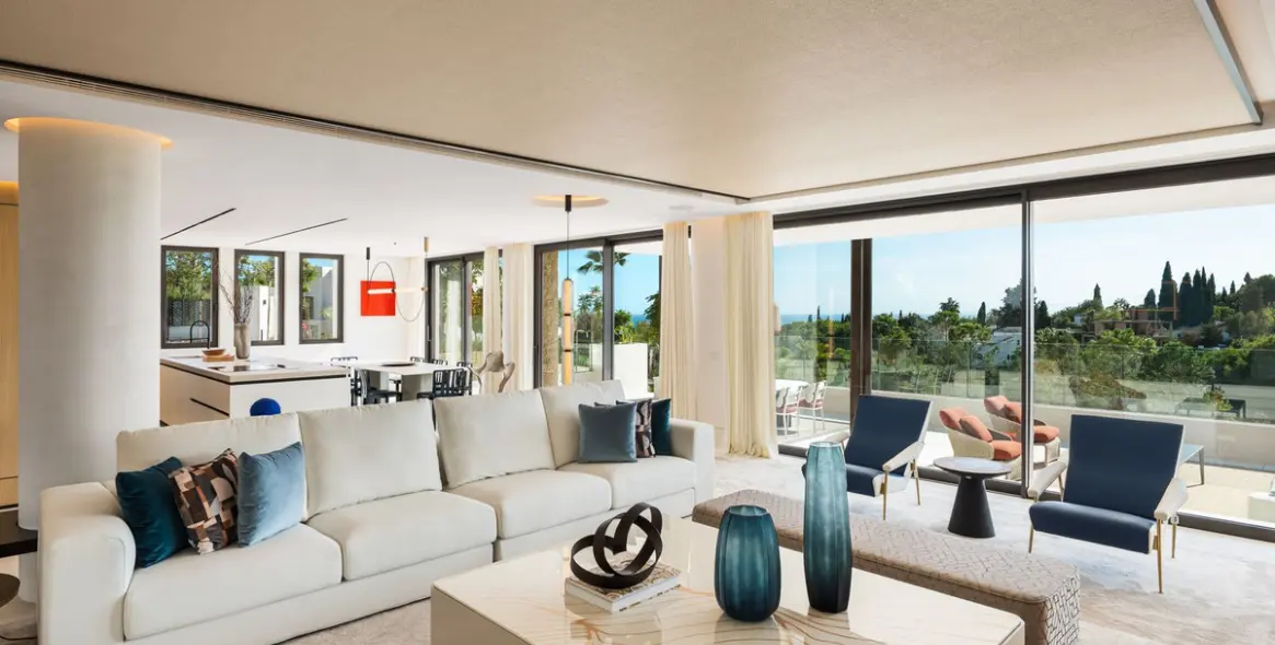 Sale of detached villa in Marbella (district The Golden Mile) 3