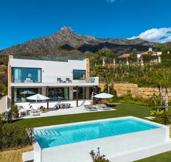 Detached villa R5212927