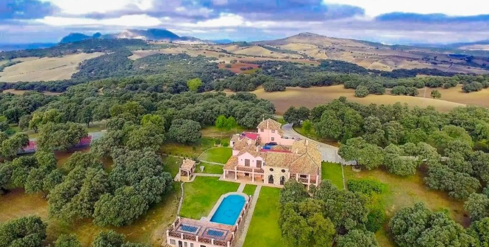 Sale of finca - cortijo in Ronda 2