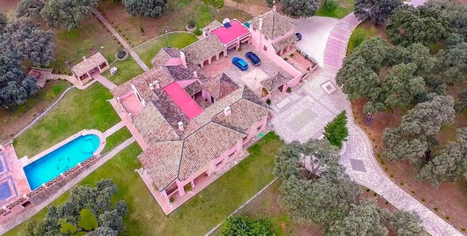 Sale of finca - cortijo in Ronda 21
