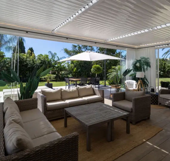 Long-term rent of detached villa in El Paraiso