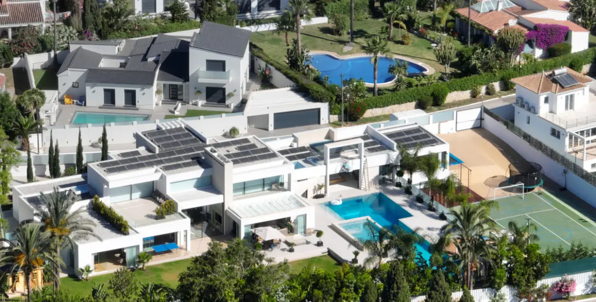 Alquiler a largo plazo de villa independiente en El Paraiso 36