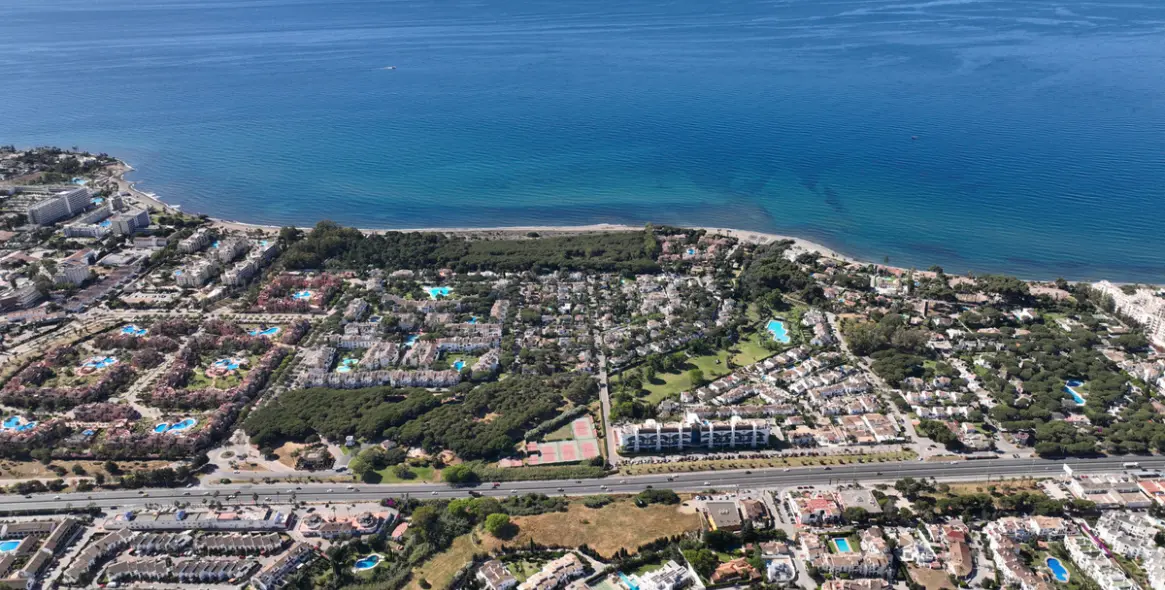 Alquiler a largo plazo de villa independiente en El Paraiso 41