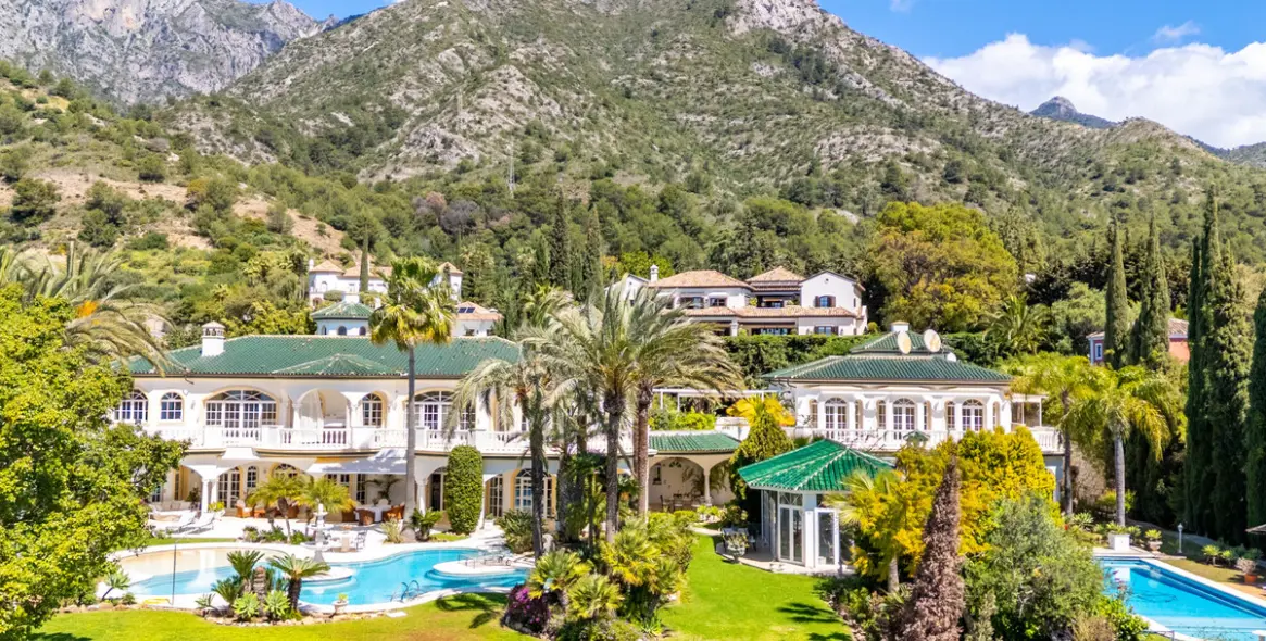 Sale of detached villa in Marbella (district The Golden Mile) 1