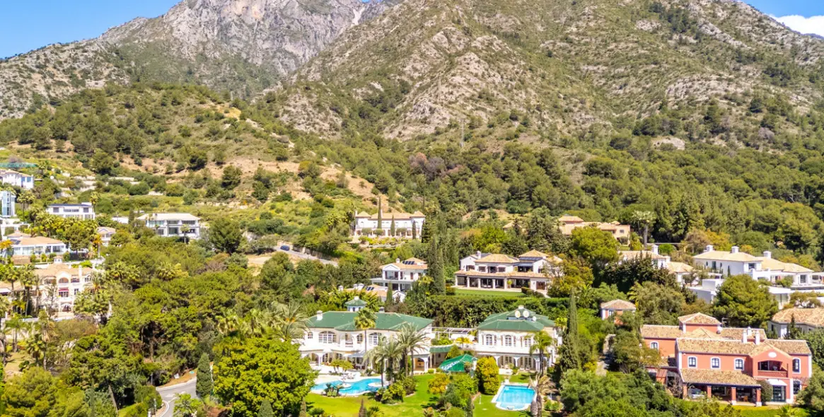 Sale of detached villa in The Golden Mile 18