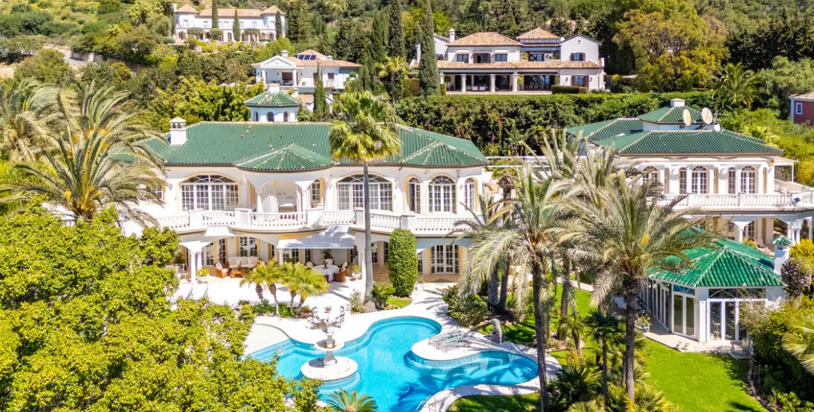 Sale of detached villa in The Golden Mile 22