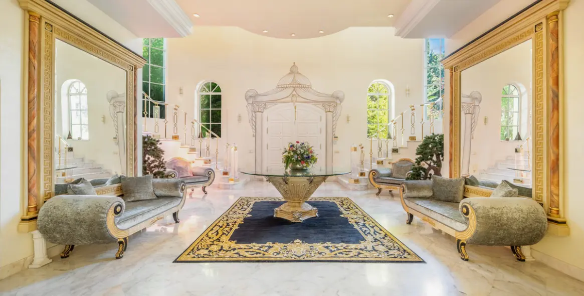 Sale of detached villa in The Golden Mile 33