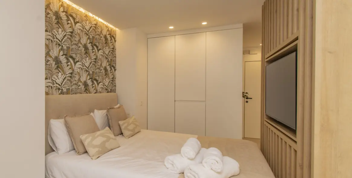 Short-term rent of middle floor apartment in Marbella 2